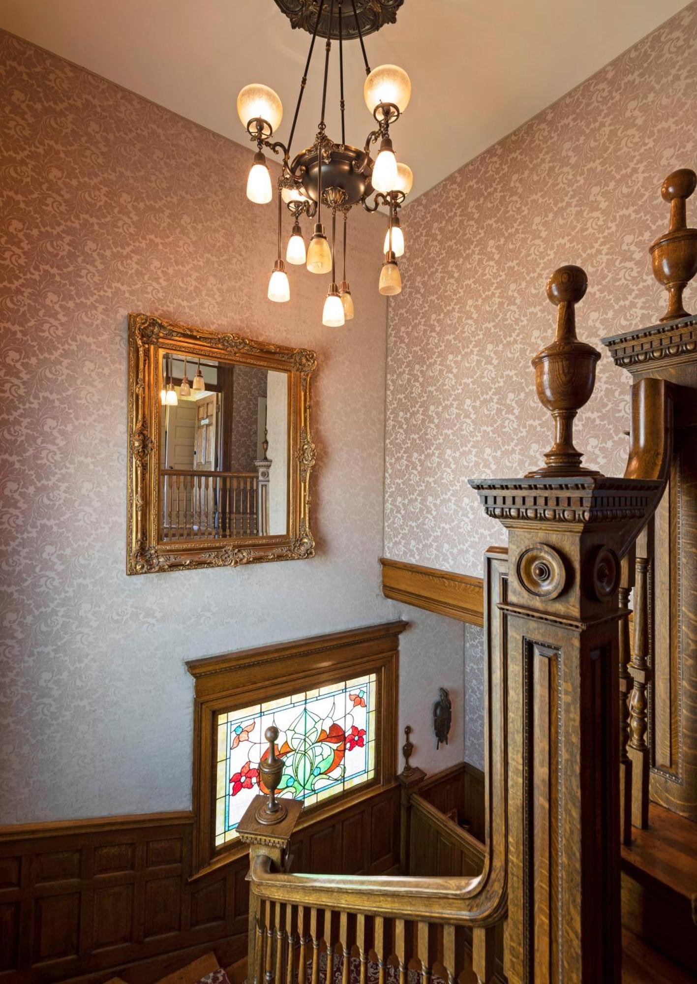 The Gibson Mansion Bed And Breakfast Missoula Exterior photo